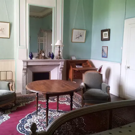 Couette-café D'hôtes Du Château De Grand Rullecourt