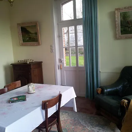 D'hotes & Du Chateau De Bed & Breakfast Grand Rullecourt