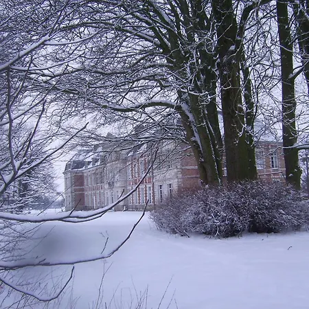 D'hotes & Du Chateau De