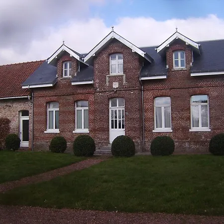 D'hotes & Du Chateau De