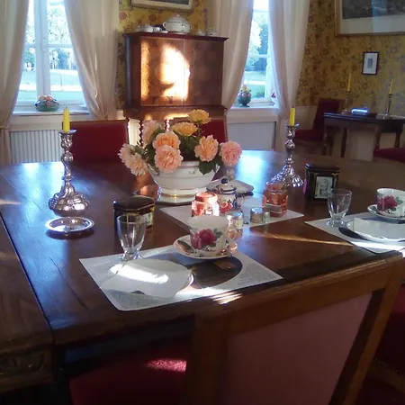 Couette-café D'hôtes Du Château De Grand Rullecourt Liencourt