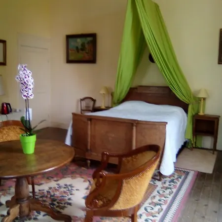 Couette-café D'hôtes Du Château De Grand Rullecourt *