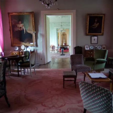 D'hotes & Du Chateau De Grand Rullecourt